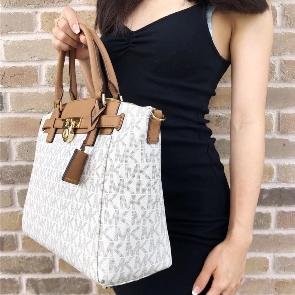 Gaby’sBags👜❤️-NWT Michael Kors Large Zip Satchel - Picture 2 of 8
